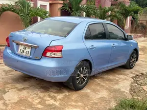 Toyota Belta 2008 Blue