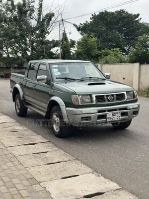 Nissan Navara 2.5 dCi 2008 Green