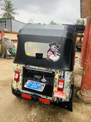 New Bajaj RE 2026 Black