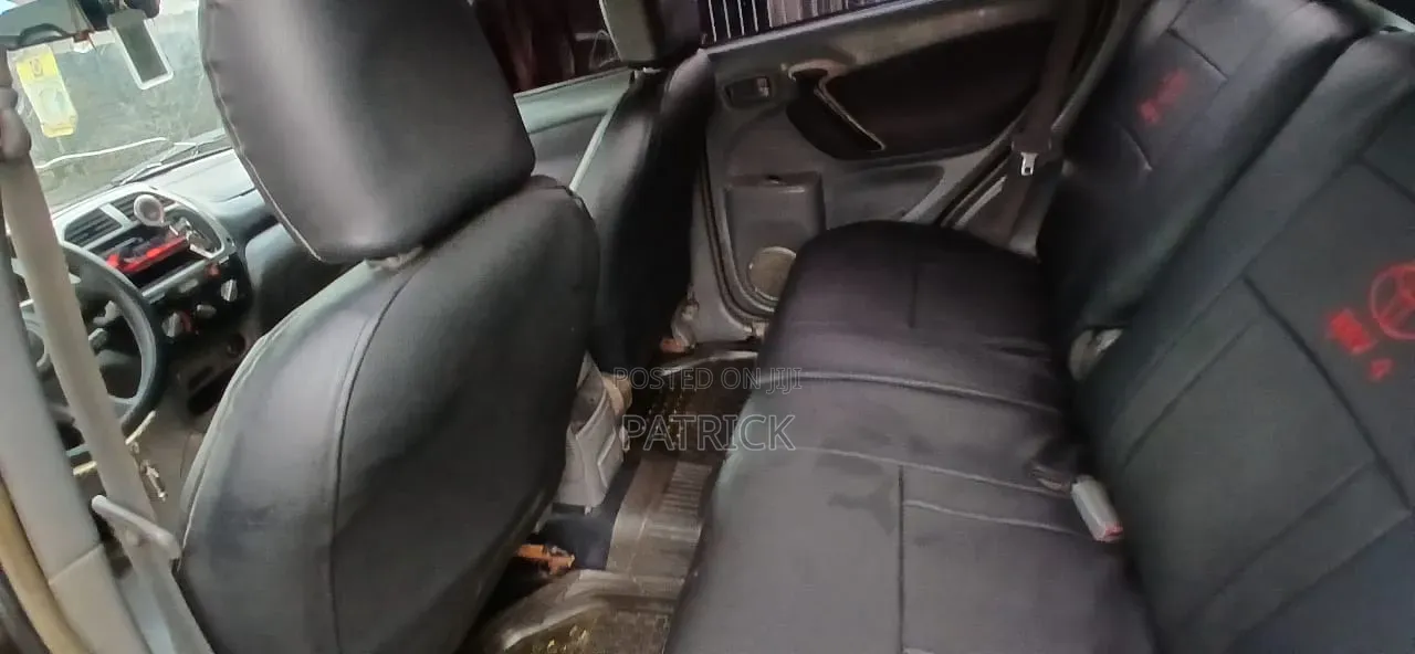 Toyota RAV4 2004 Black