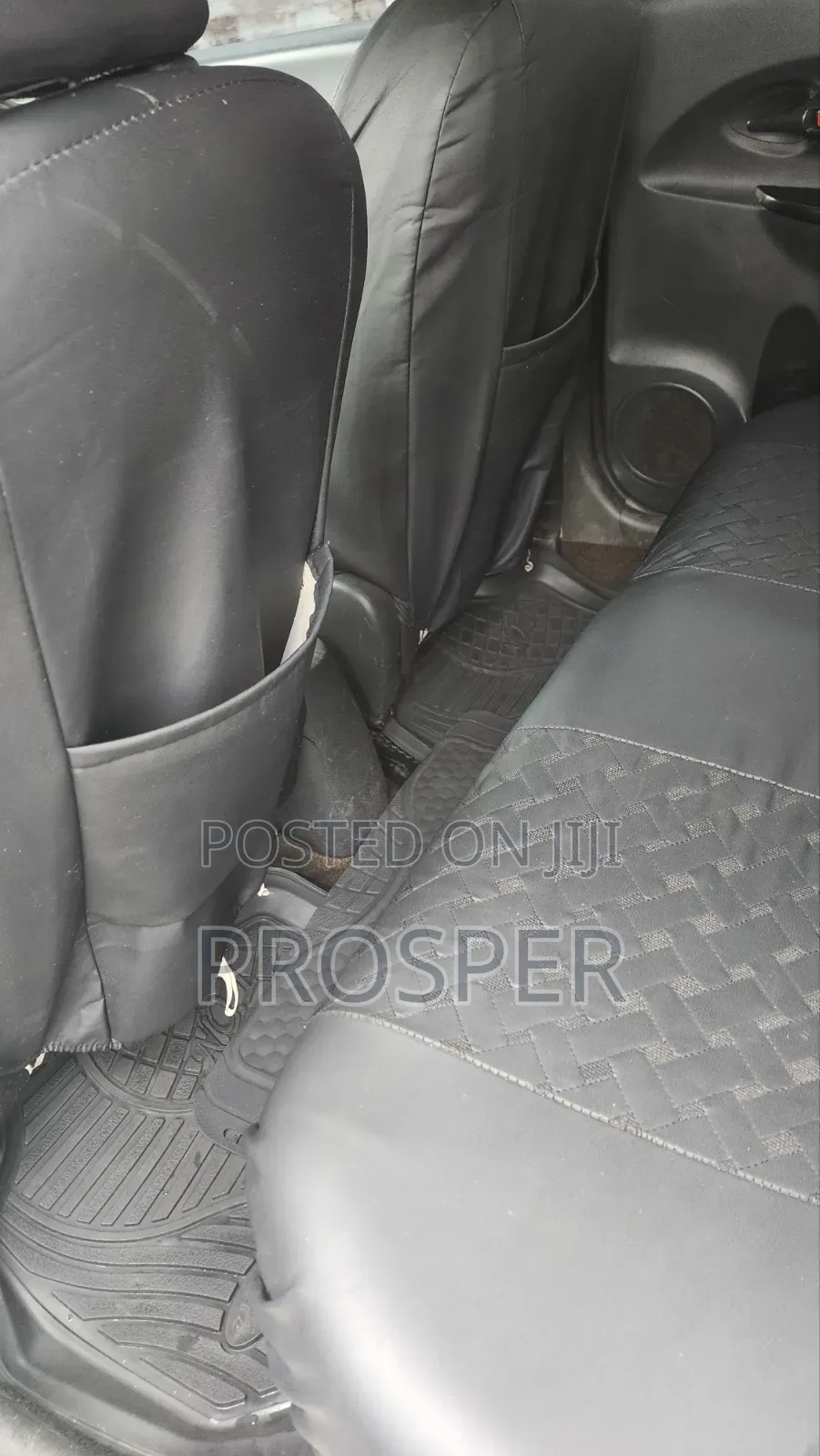 Scion xD Base 2009 White