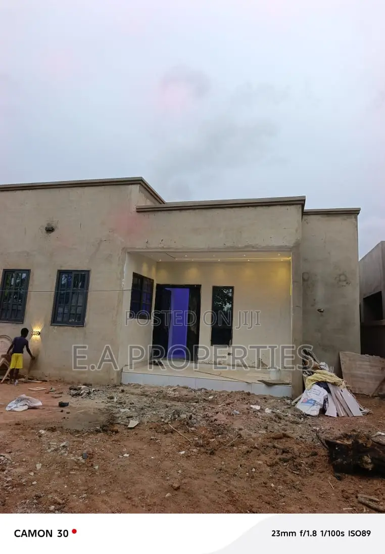 4bdrm House in E A Properties, Frafraha for sale