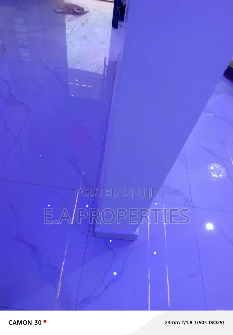 4bdrm House in E A Properties, Frafraha for sale