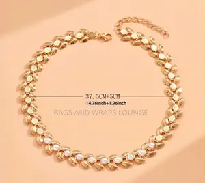 Bags and Wraps Lounge
