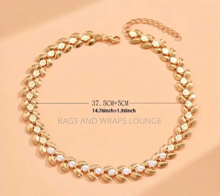 Bags and Wraps Lounge
