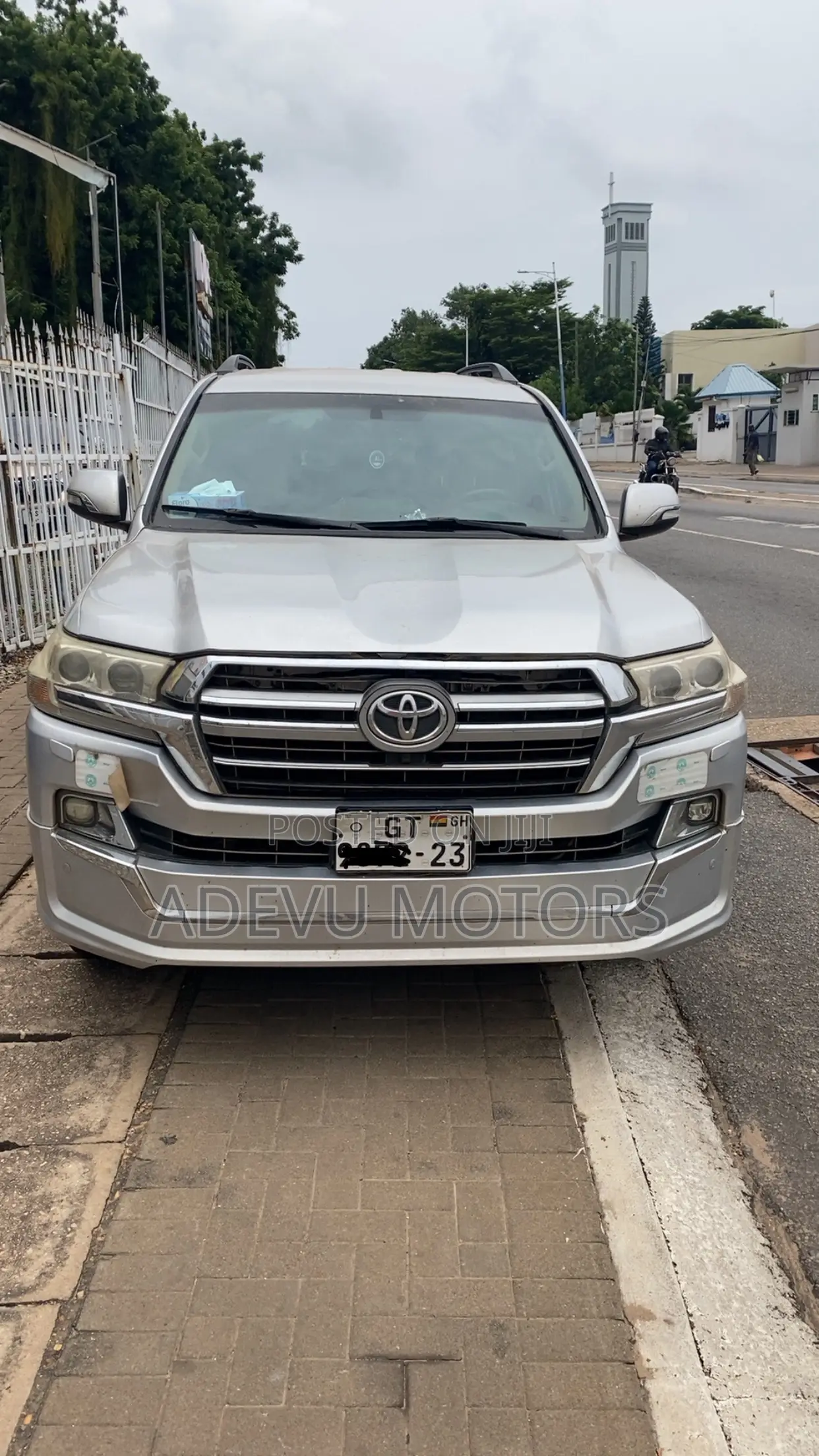 Toyota Land Cruiser 4.0 V6 DSL 2012 Silver
