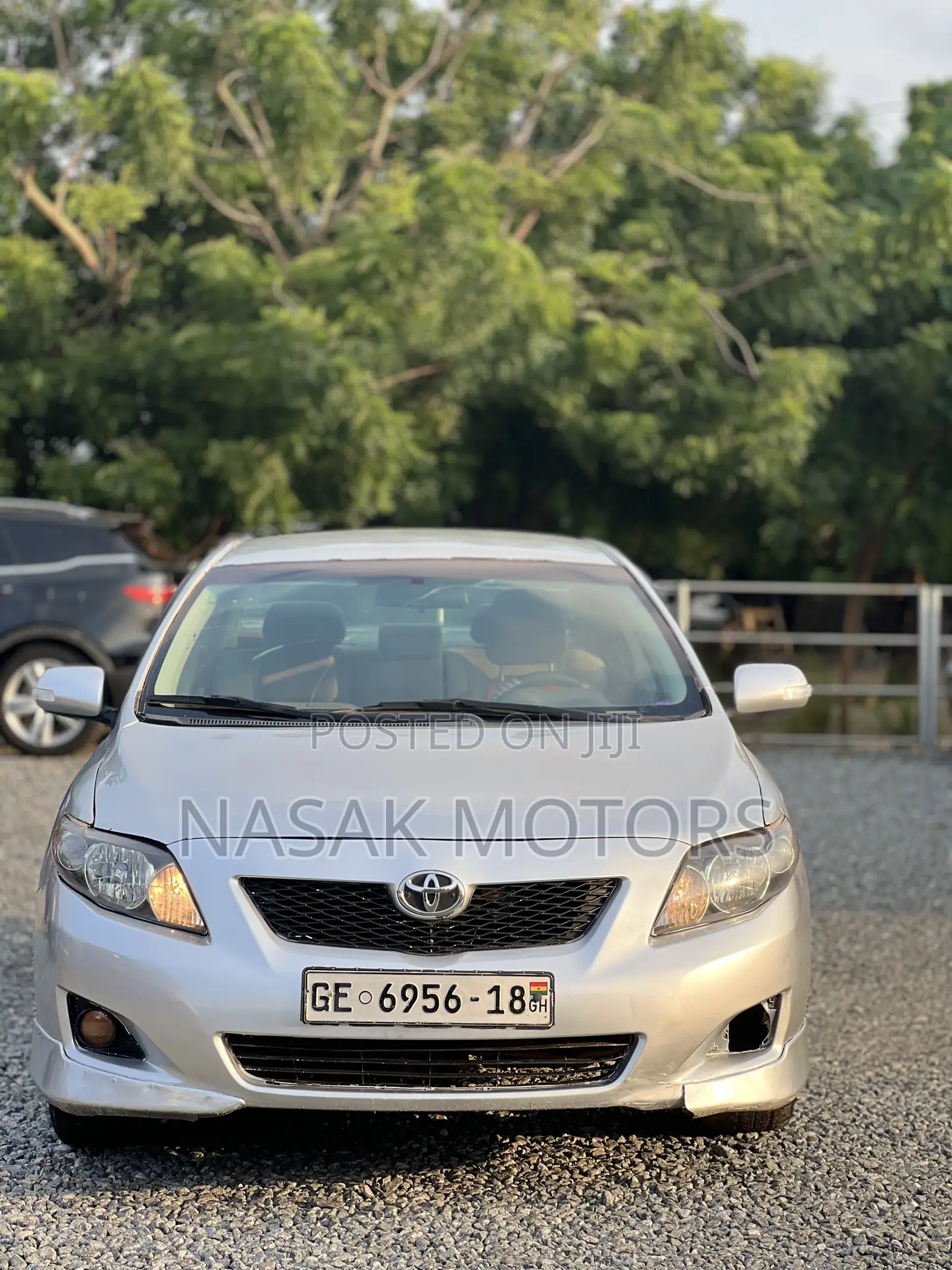 Toyota Corolla LE 4dr Sedan (1.8L 4cyl 4A) 2010 Silver