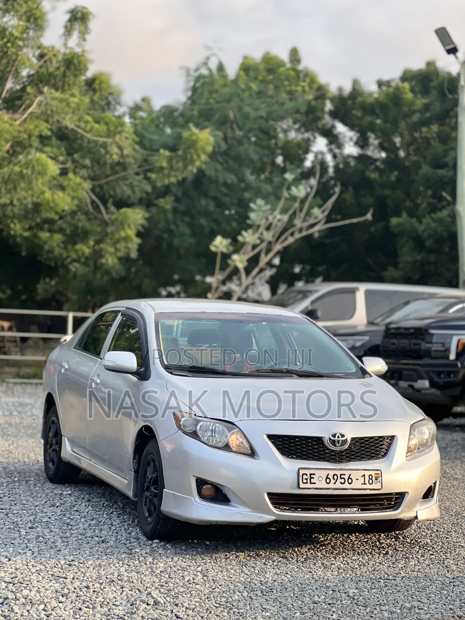 Toyota Corolla LE 4dr Sedan (1.8L 4cyl 4A) 2010 Silver