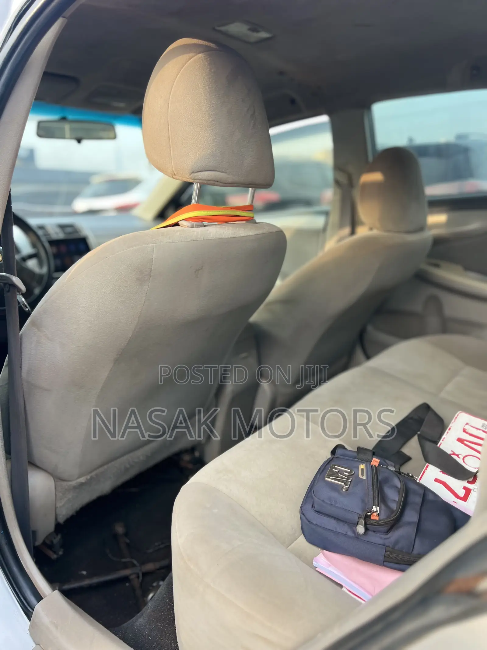 Toyota Corolla LE 4dr Sedan (1.8L 4cyl 4A) 2010 Silver