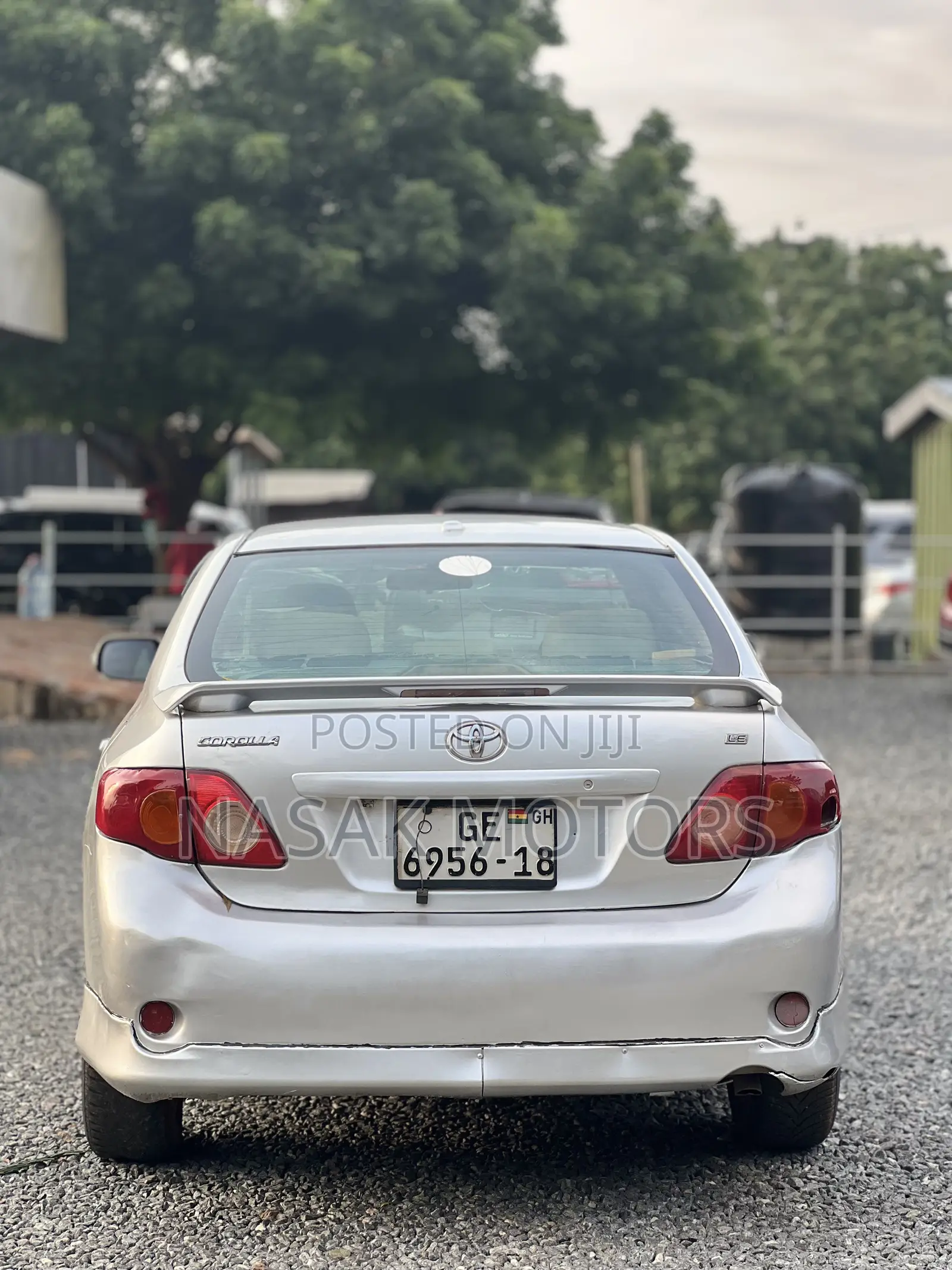 Toyota Corolla LE 4dr Sedan (1.8L 4cyl 4A) 2010 Silver