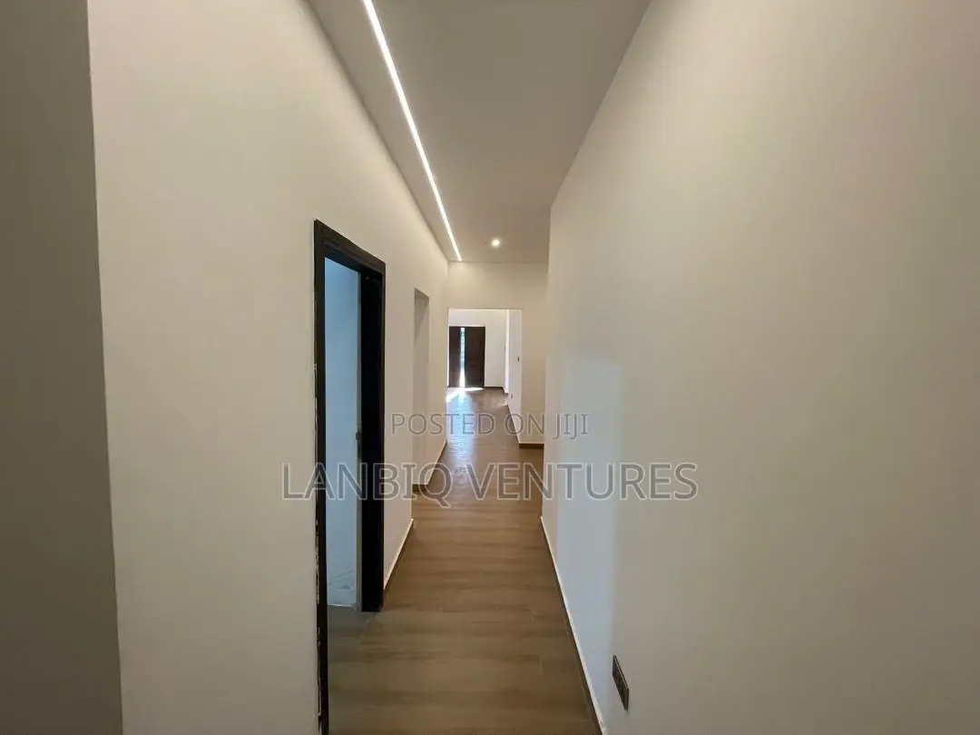 3bdrm House in Ashaley Botwe for sale
