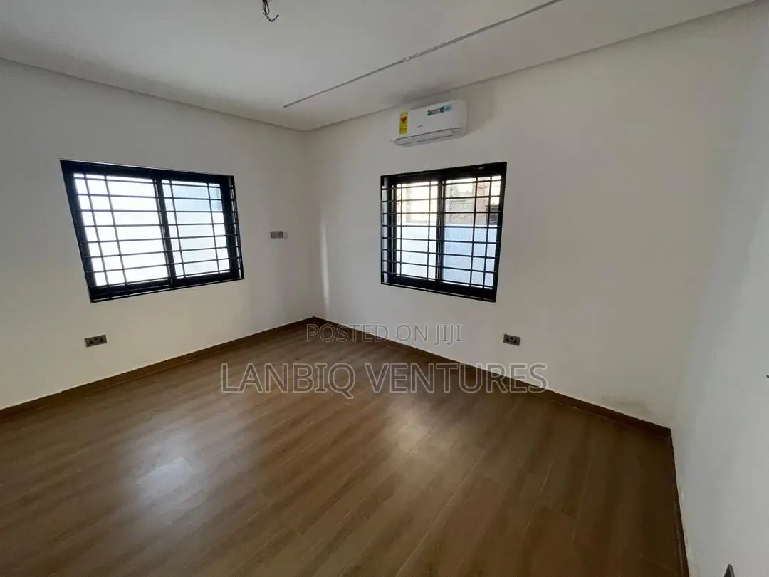 3bdrm House in Ashaley Botwe for sale