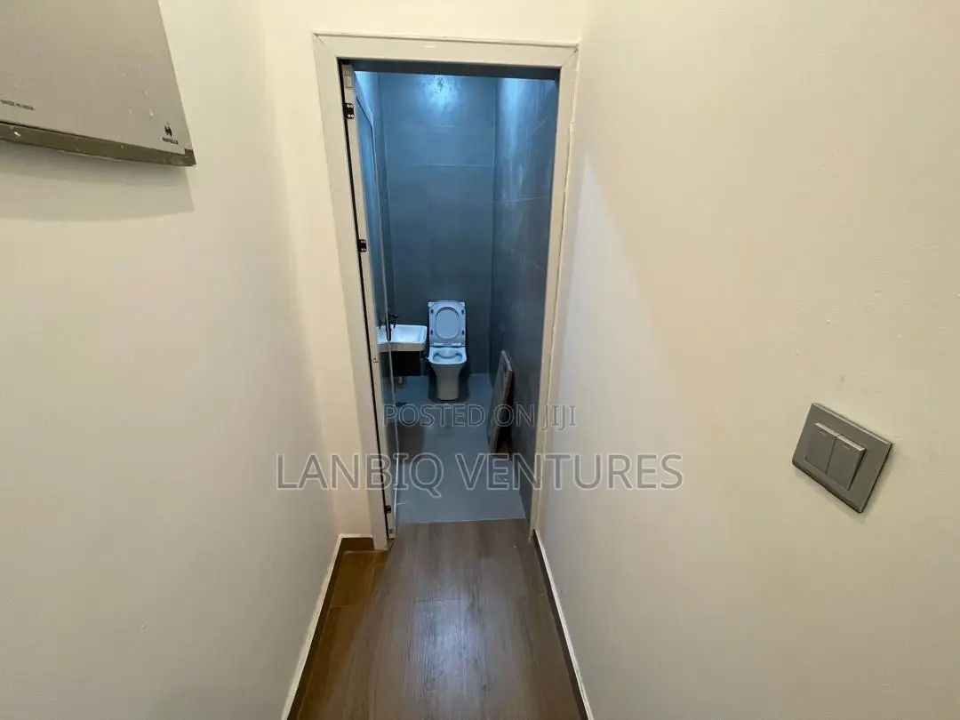 3bdrm House in Ashaley Botwe for sale