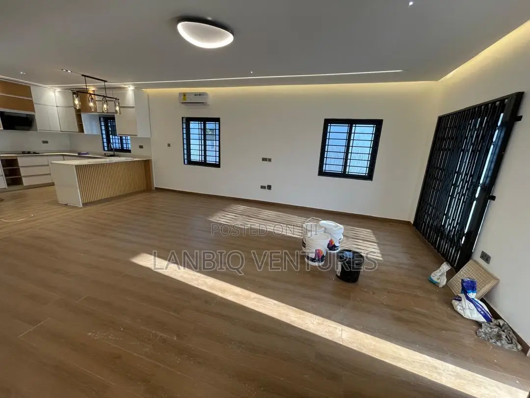 3bdrm House in Ashaley Botwe for sale