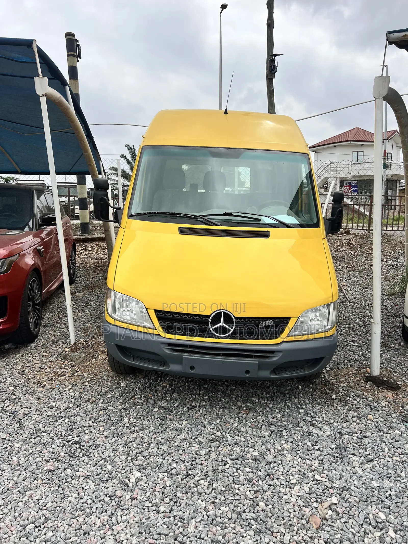 Mercedes-Benz Sprinter 2009 Yellow