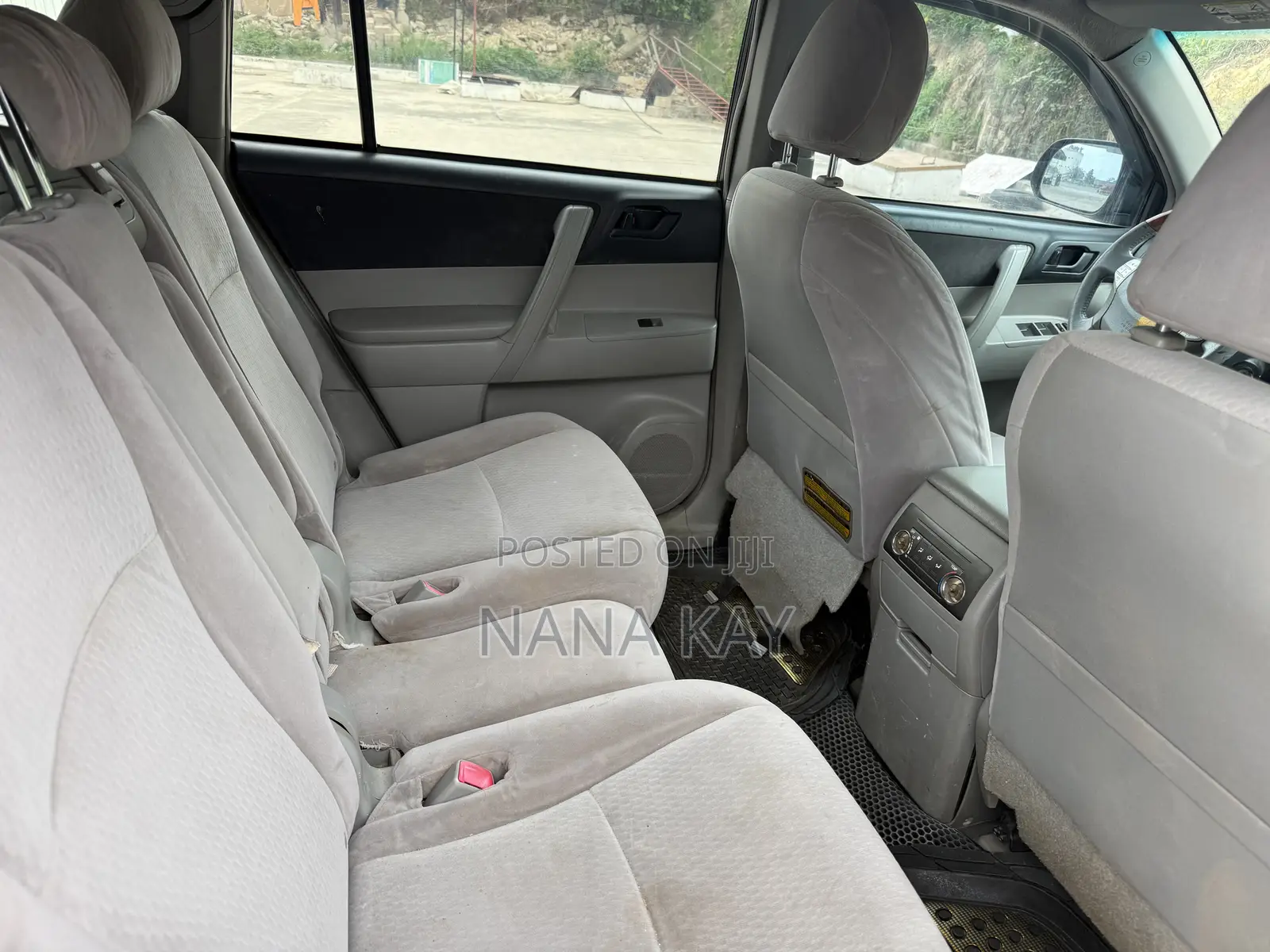 Toyota Highlander SE 2010 Black
