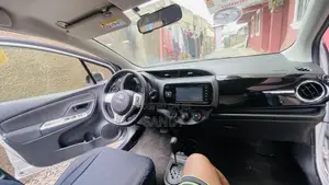 Toyota Vitz 1.3 FWD 3dr 2015 Gray