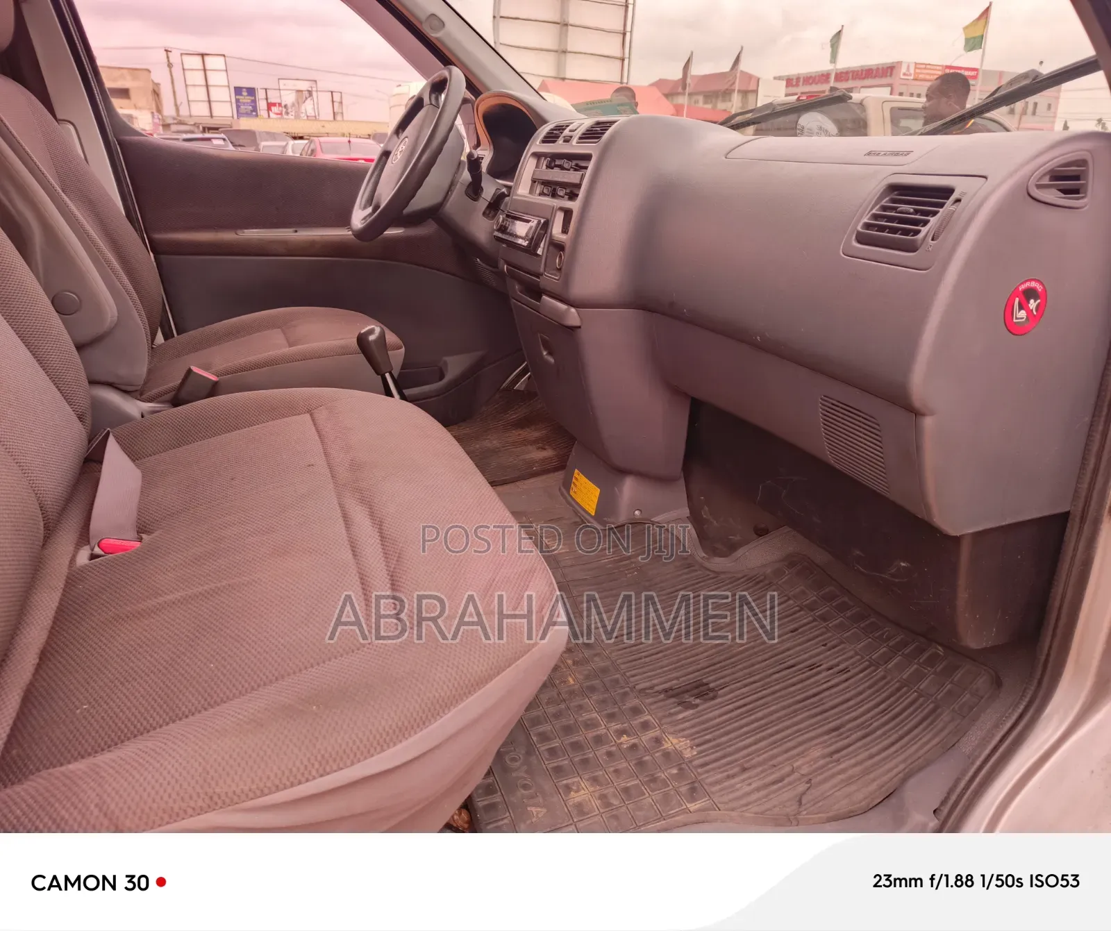 Toyota HiAce 2012 Silver