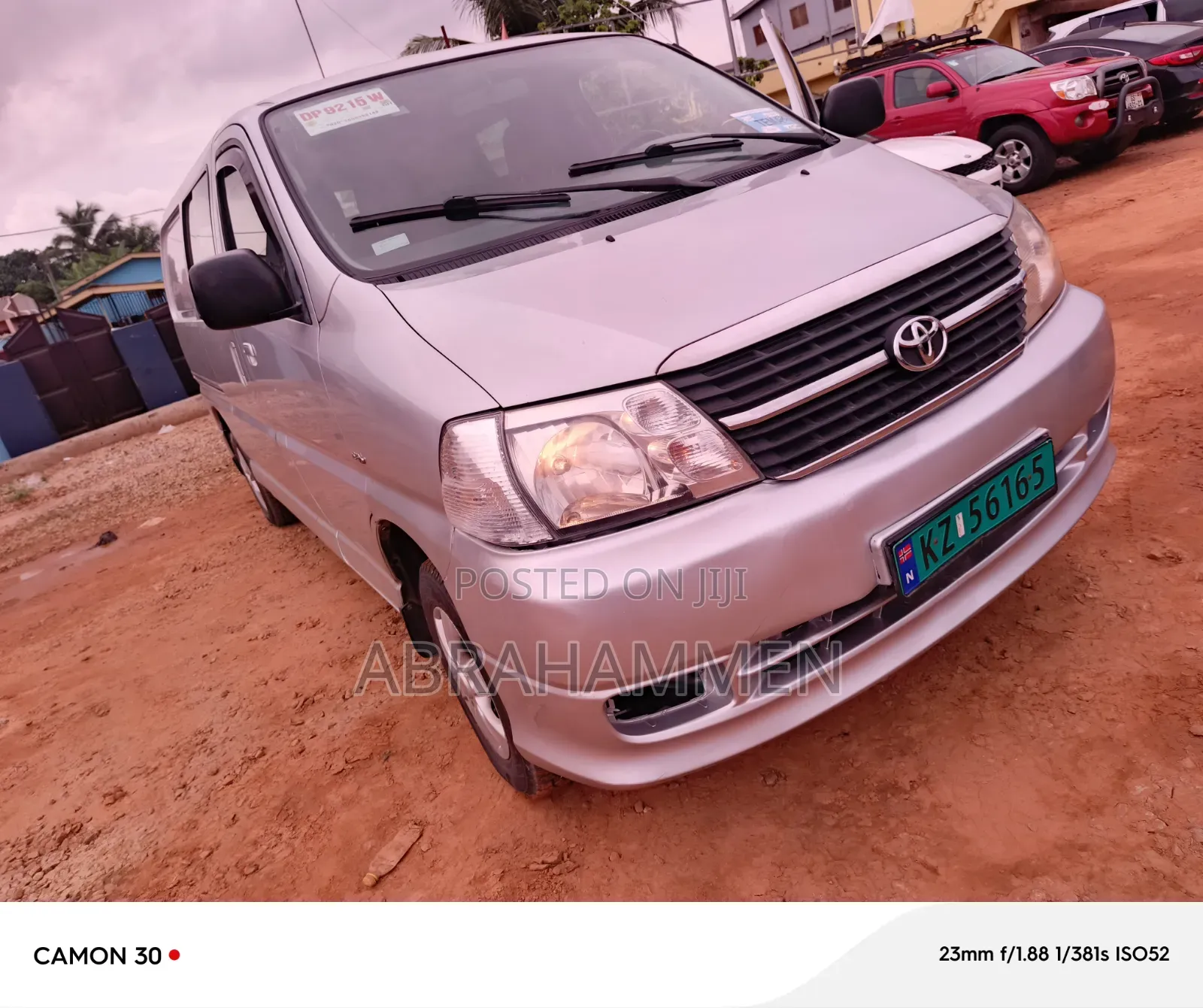 Toyota HiAce 2012 Silver