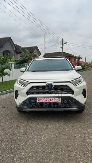 Toyota RAV4 Limited AWD 2020 White