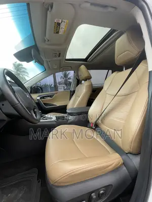 Toyota RAV4 Limited AWD 2020 White