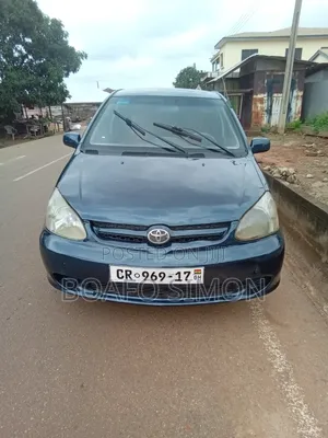 Toyota Echo 2004 Blue