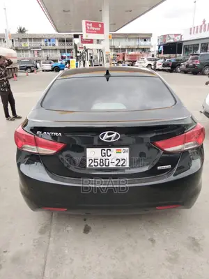 Hyundai Elantra Limited Sedan FWD (1.8L 4cyl 6A) 2013 Black