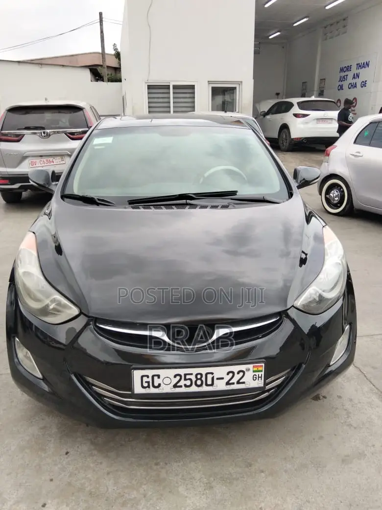 Hyundai Elantra Limited Sedan FWD (1.8L 4cyl 6A) 2013 Black