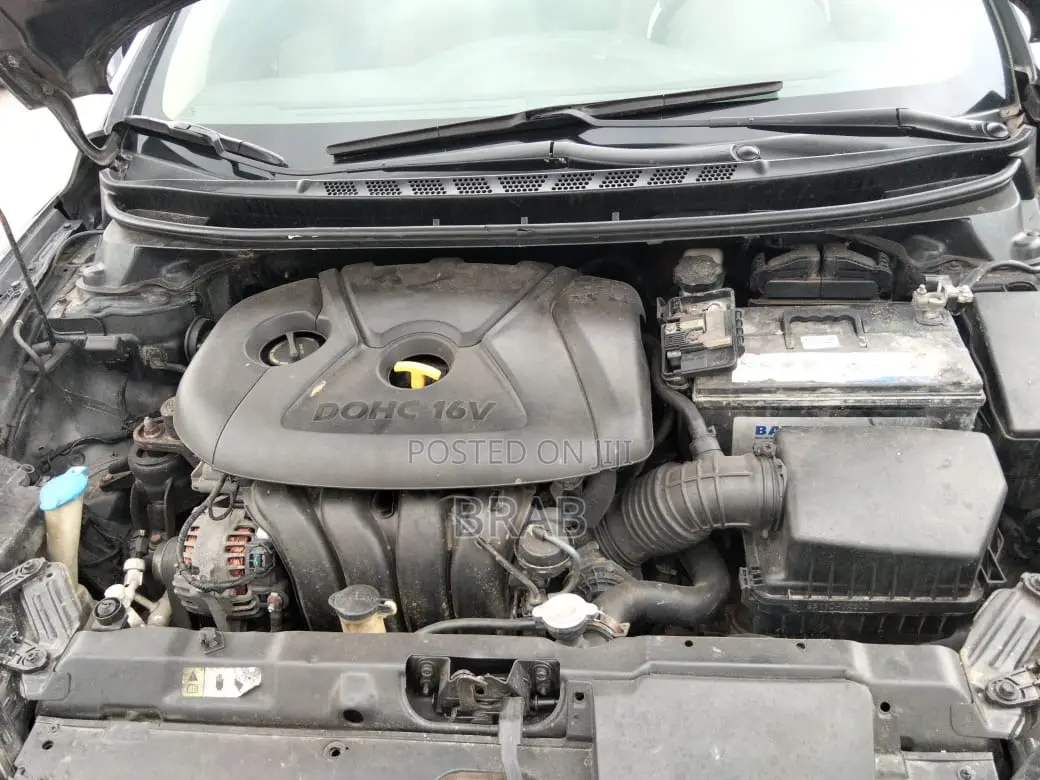 Hyundai Elantra Limited Sedan FWD (1.8L 4cyl 6A) 2013 Black