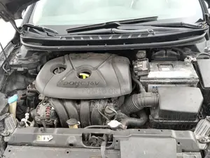 Hyundai Elantra Limited Sedan FWD (1.8L 4cyl 6A) 2013 Black
