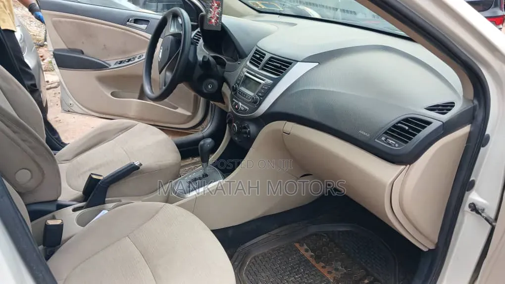 Hyundai Accent 2016 White