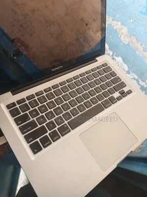 Laptop Apple MacBook Pro 8GB Intel Core i7 HDD 500GB