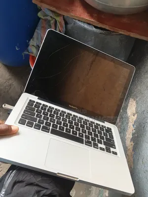 Laptop Apple MacBook Pro 8GB Intel Core i7 HDD 500GB