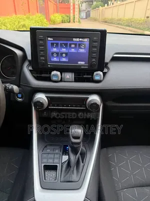 Toyota RAV4 2021 Silver