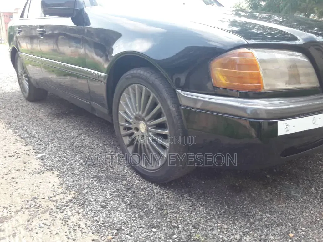 Mercedes-Benz C180 1995 Black