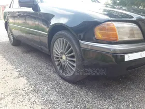 Mercedes-Benz C180 1995 Black