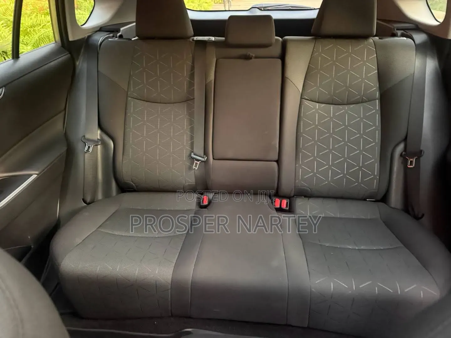 Toyota RAV4 2021 Silver