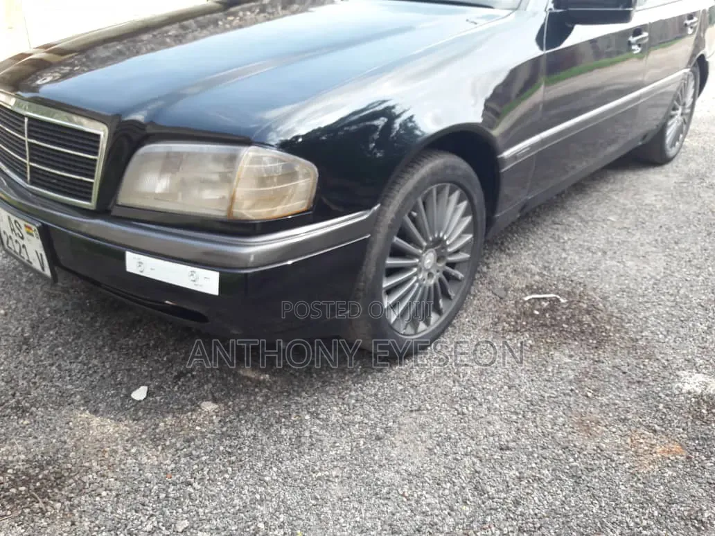 Mercedes-Benz C180 1995 Black