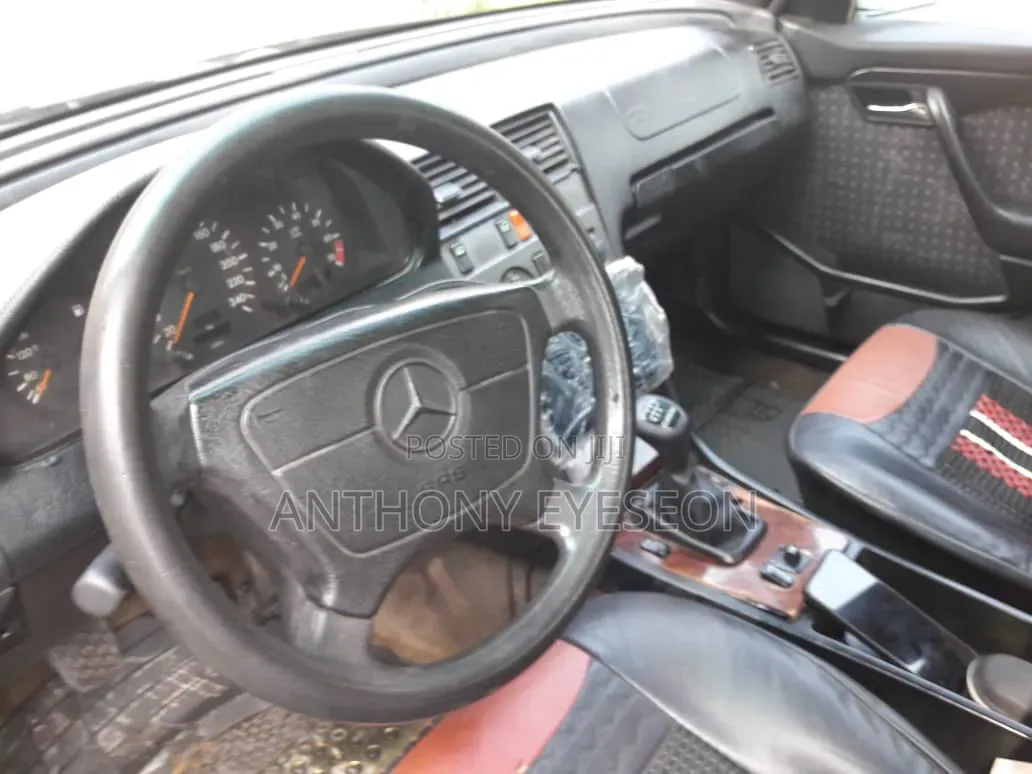 Mercedes-Benz C180 1995 Black