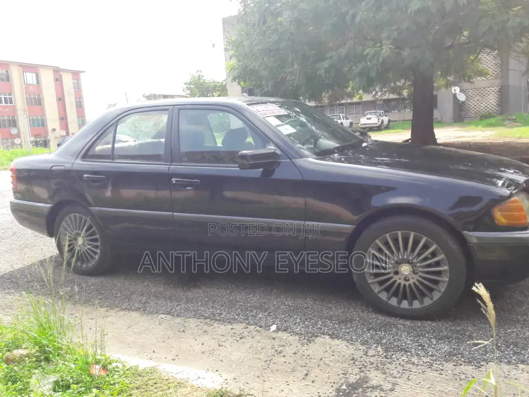 Mercedes-Benz C180 1995 Black