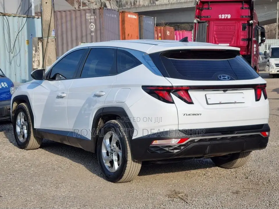Hyundai Tucson Limited 2023 White
