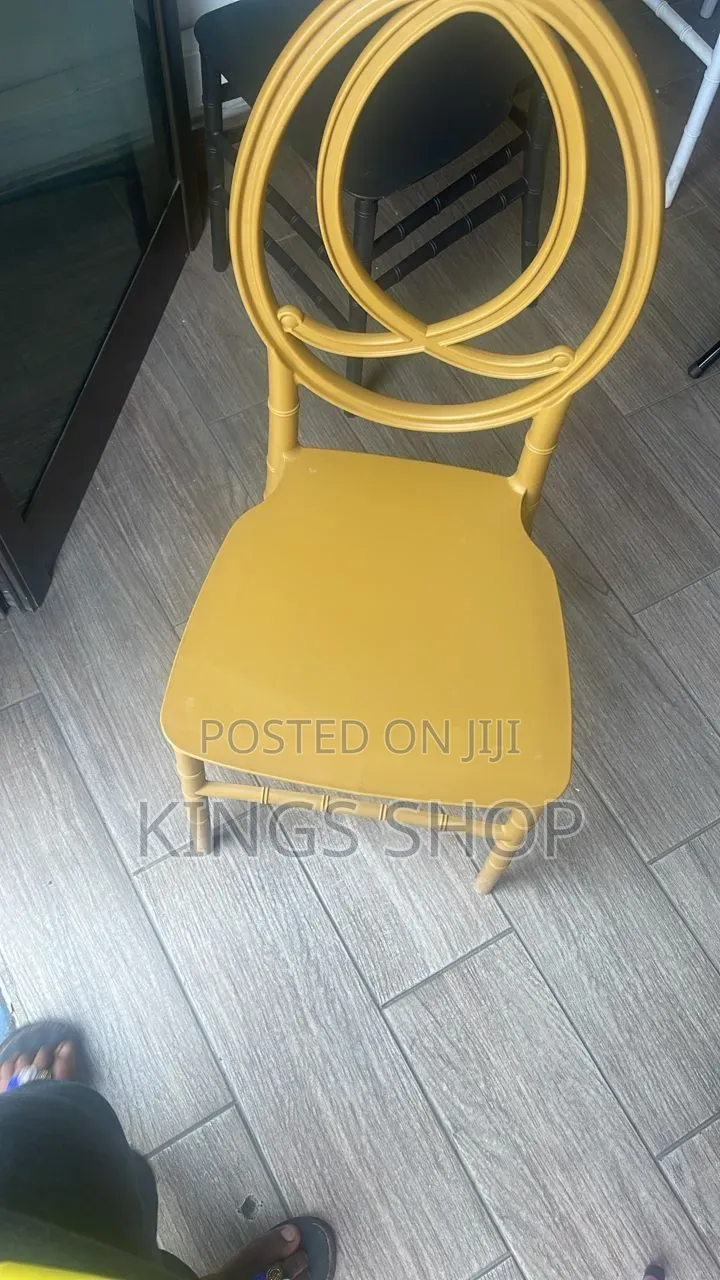 Chivalry Plastic Chairs Wholesale