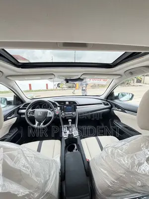 Honda Civic EX Sedan 2019 White