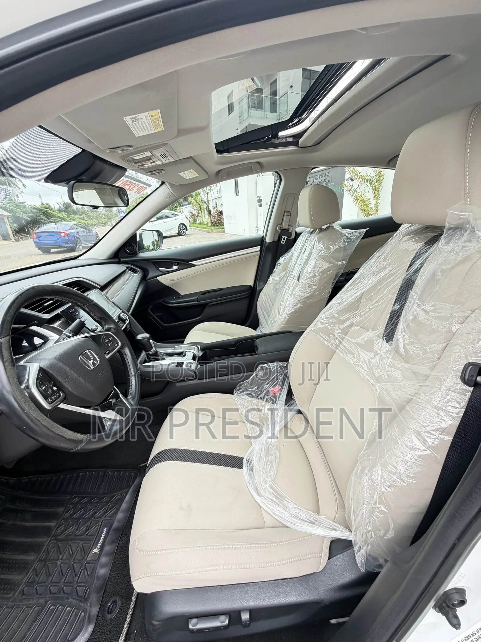 Honda Civic Touring Sedan 2020 White