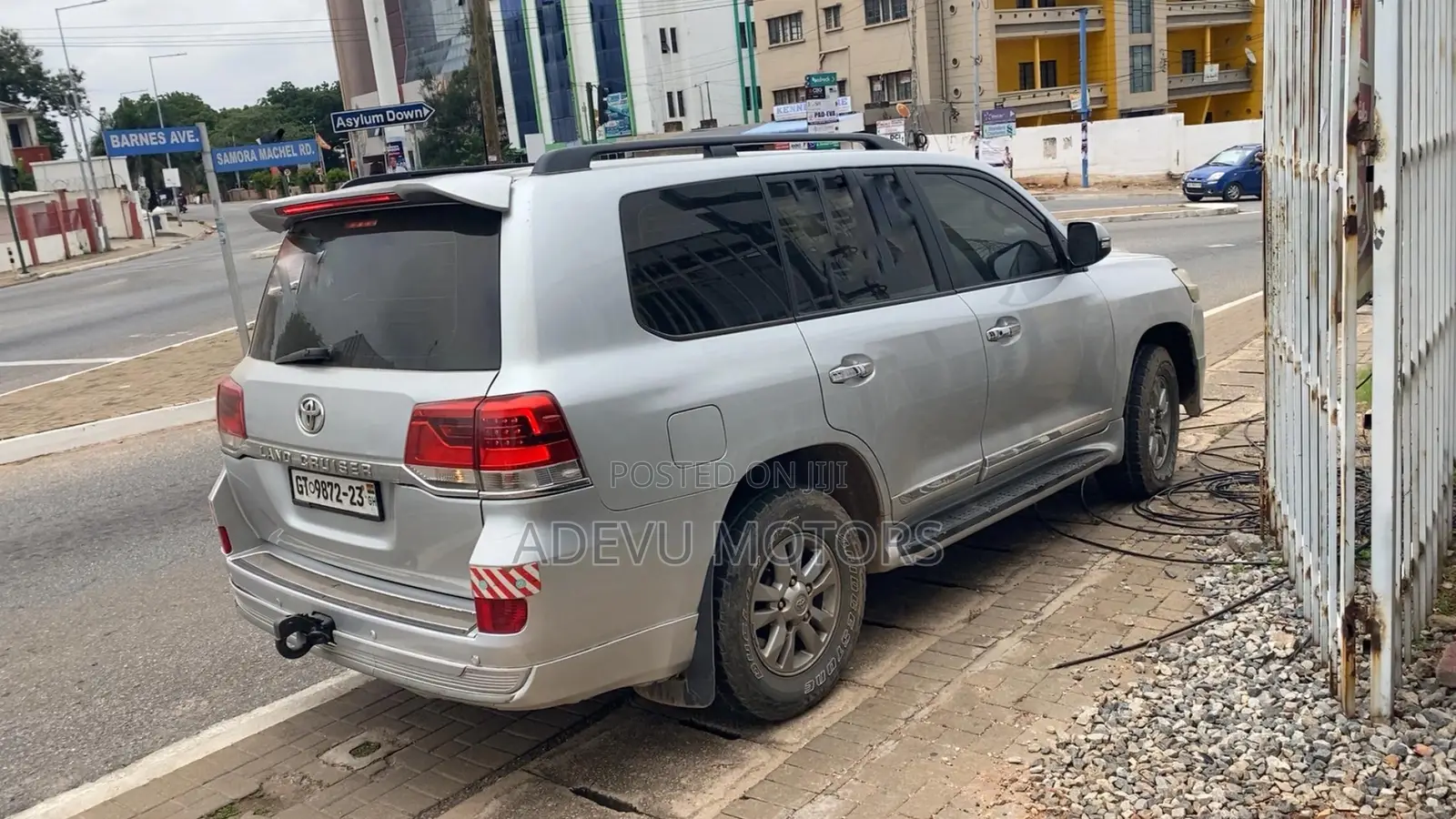 Toyota Land Cruiser 4.0 V6 DSL 2012 Silver