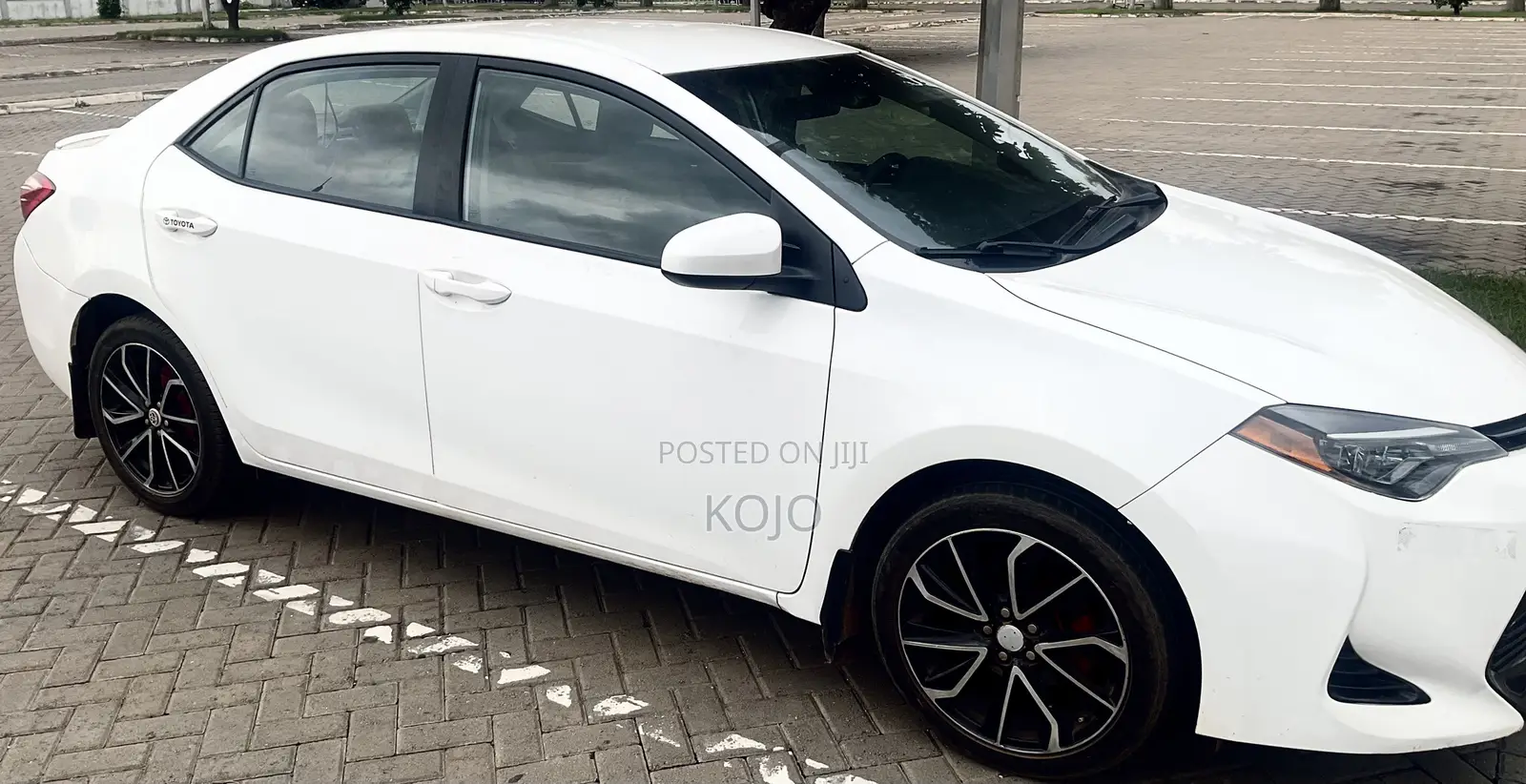 Toyota Corolla 2017 White