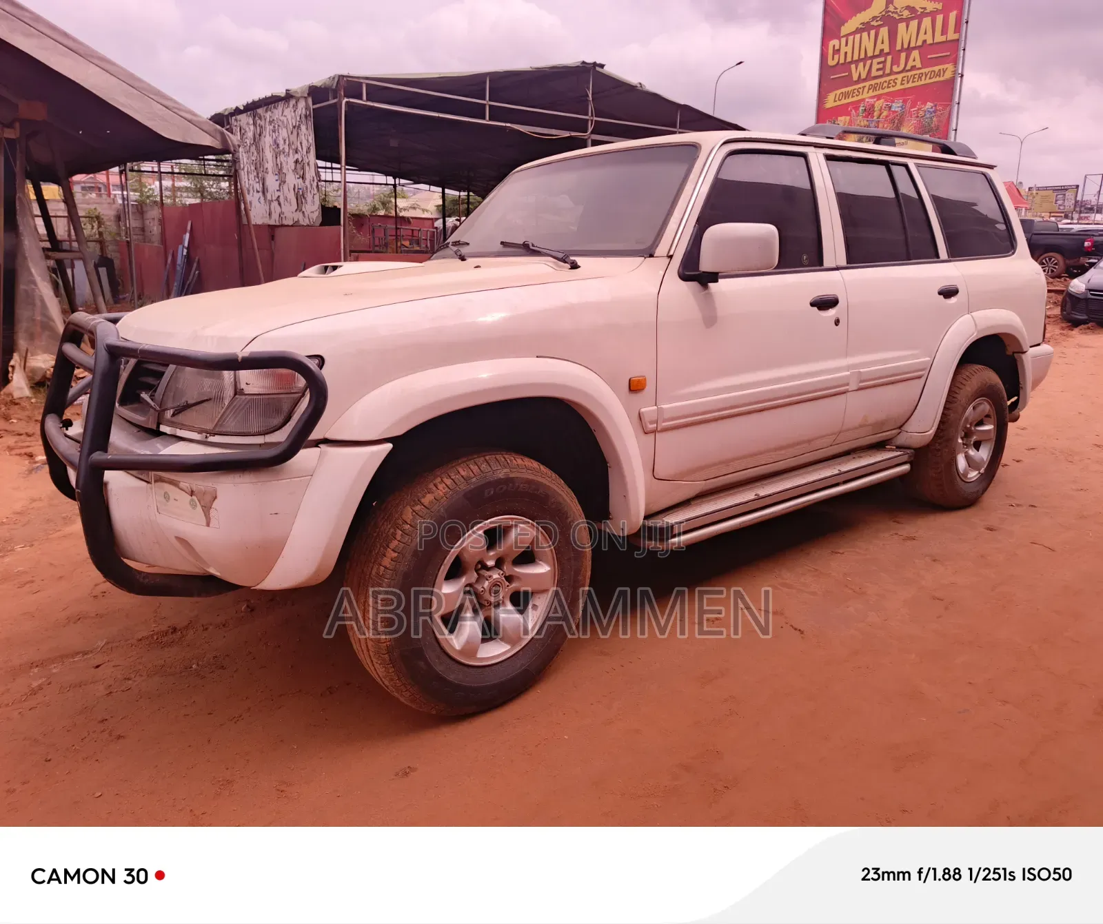 Nissan Patrol 2000 White