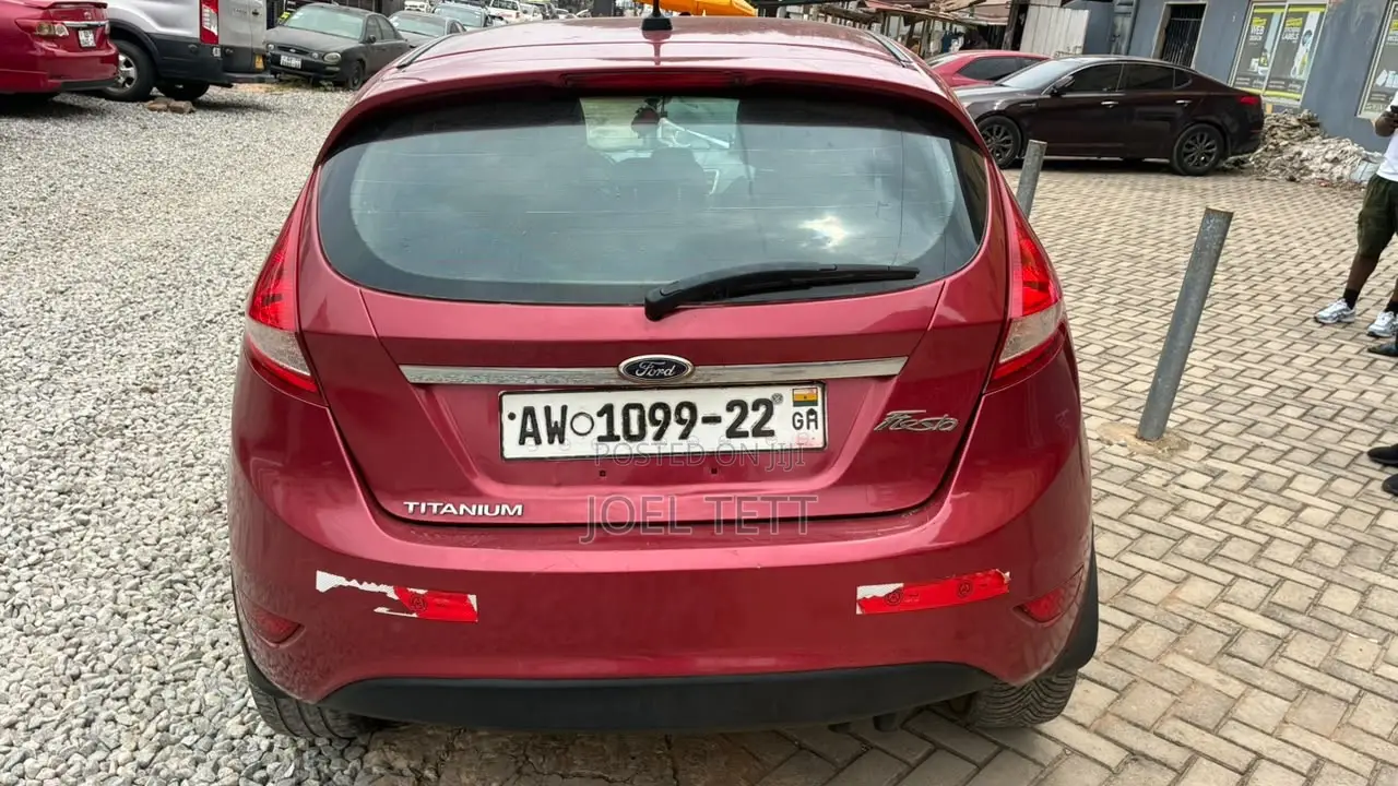 Ford Fiesta 2015 Red