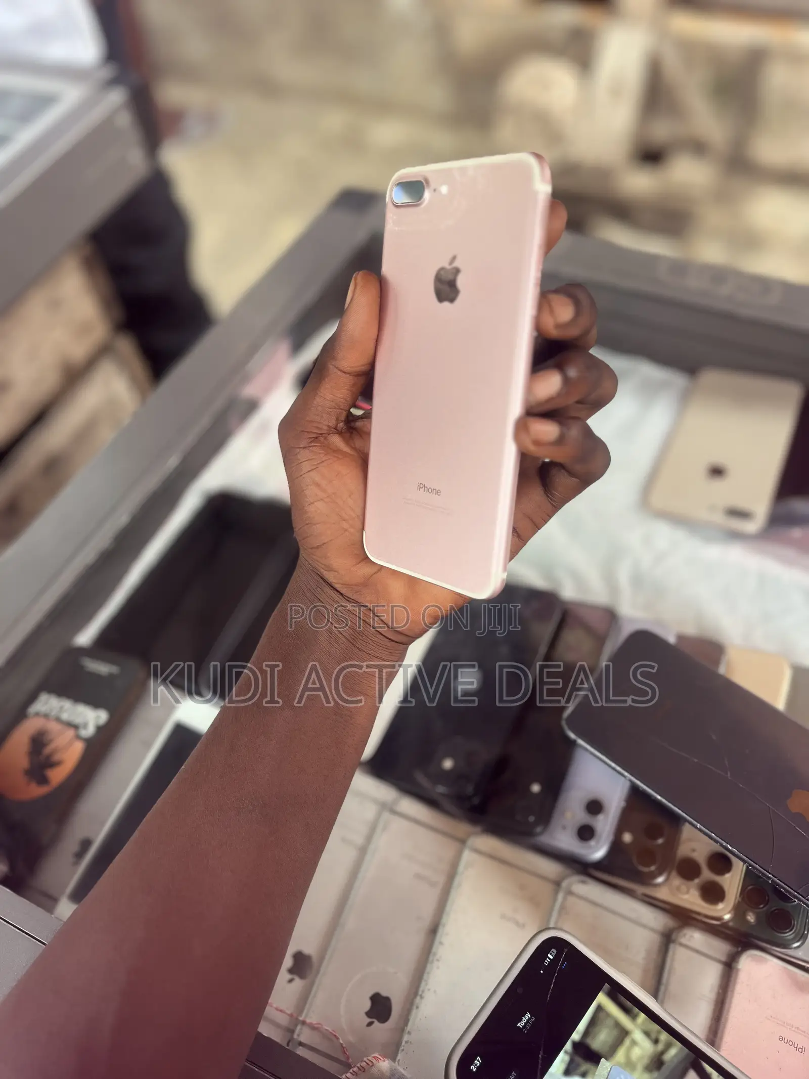 Apple iPhone 7 Plus 128 GB Gold