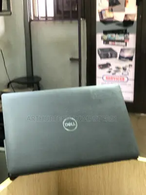 Laptop Dell Latitude 5500 16GB Intel Core i7 SSD 512GB